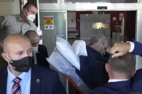 Чешкият президент Милош Земан беше приет във Военната болница в Прага на 10 октом, но диагнозата му още не е съобщенари