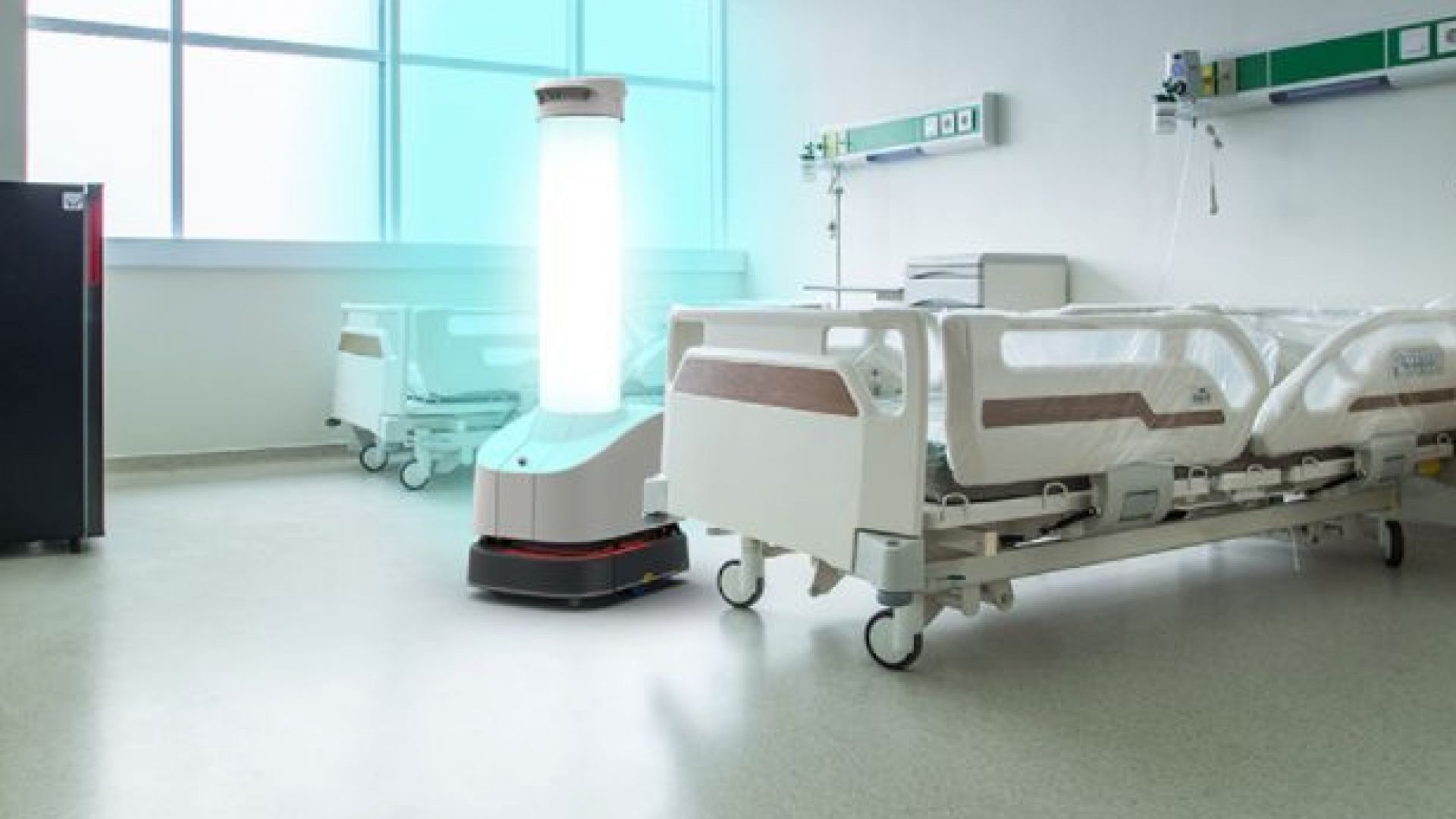 Робот се включва в борбата срещу вирусите в пловдивска болница