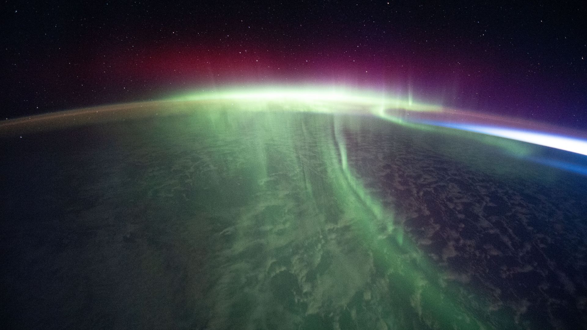 Как изглежда полярното сияние от Космоса (снимки)