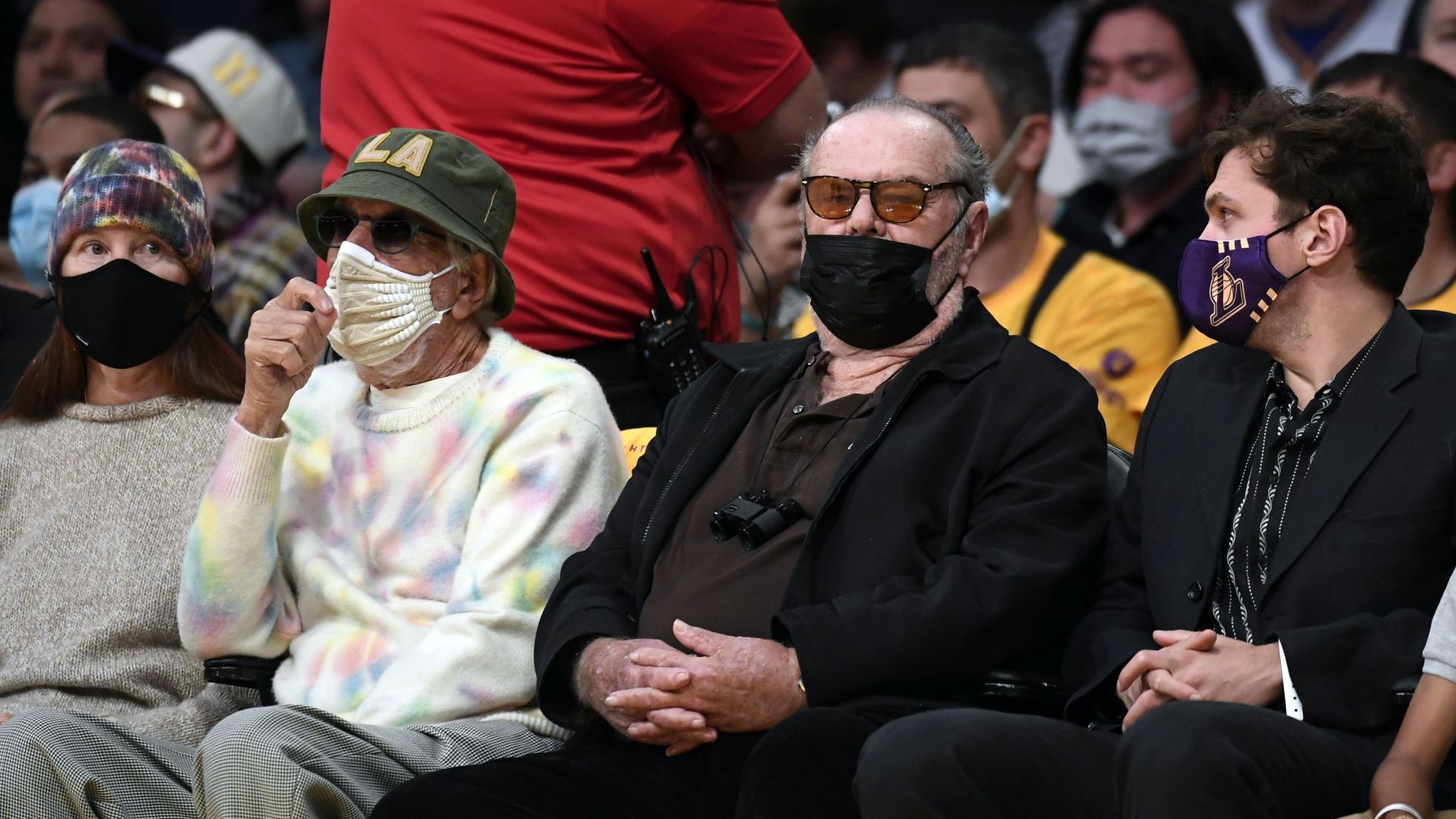 Джак Никълсън се завърна - гледа мач на любимия си "Los Angeles Lakers"