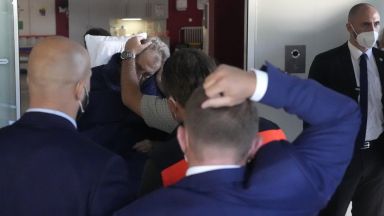 Сътрудници на чешкия президент Милош Земан показаха днес видеозапис на