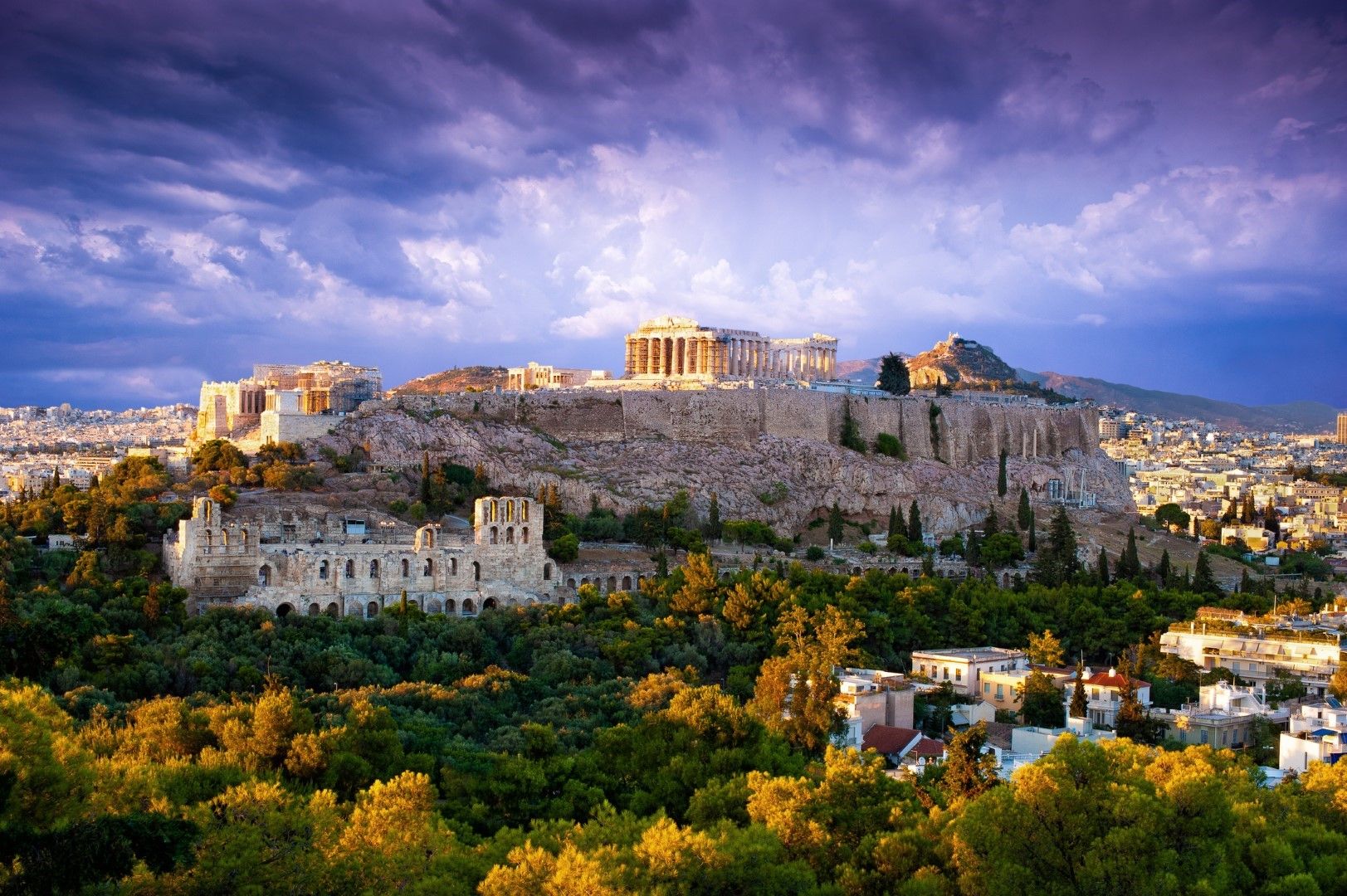 Атина, Гърция, през есента