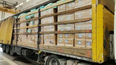 За задържаните 18 тона контрабандни препарати за растителна защита които