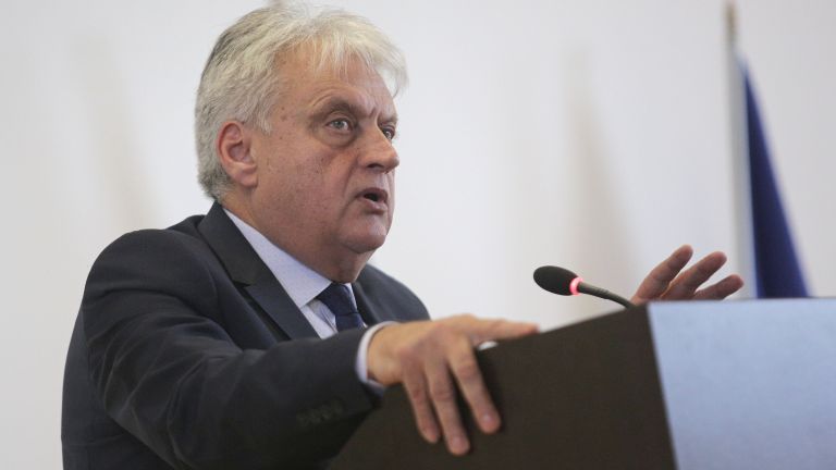 Проверка на няколко институции по строежа на магистрала Хемус е