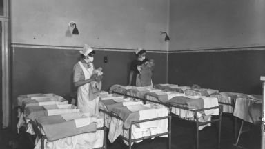 През 1847 година един лекар от унгарски произход прави революционно