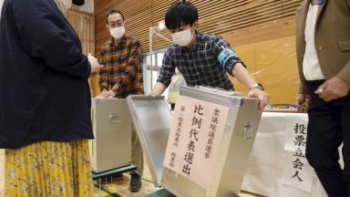 Очаква се коалиционното правителство на японския премиер Фумио Кишида да