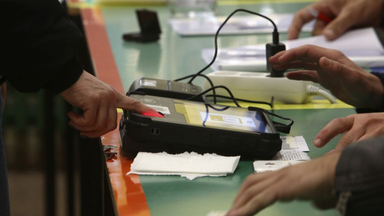 Независимата кандидатка Данела Арсовска води убедително пред кандидата на управляващия