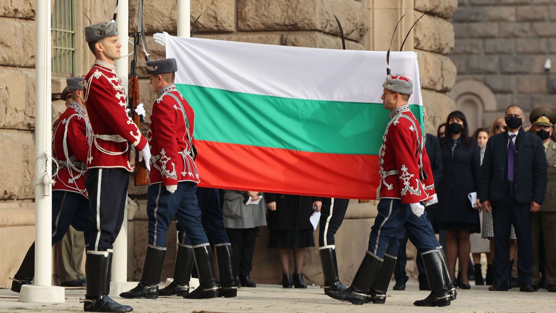 Честит празник, българи! Днес е Денят на народните будители