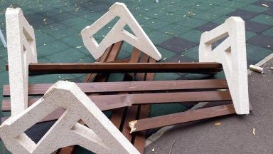 Оказва се че за вандализма почивен ден няма През уикенда