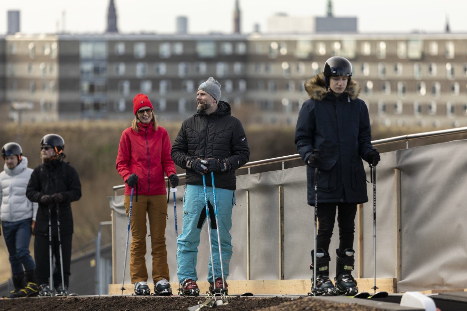 Копенхил - ски писта на покрива на завод за горене на отпадъци в Копенхаген