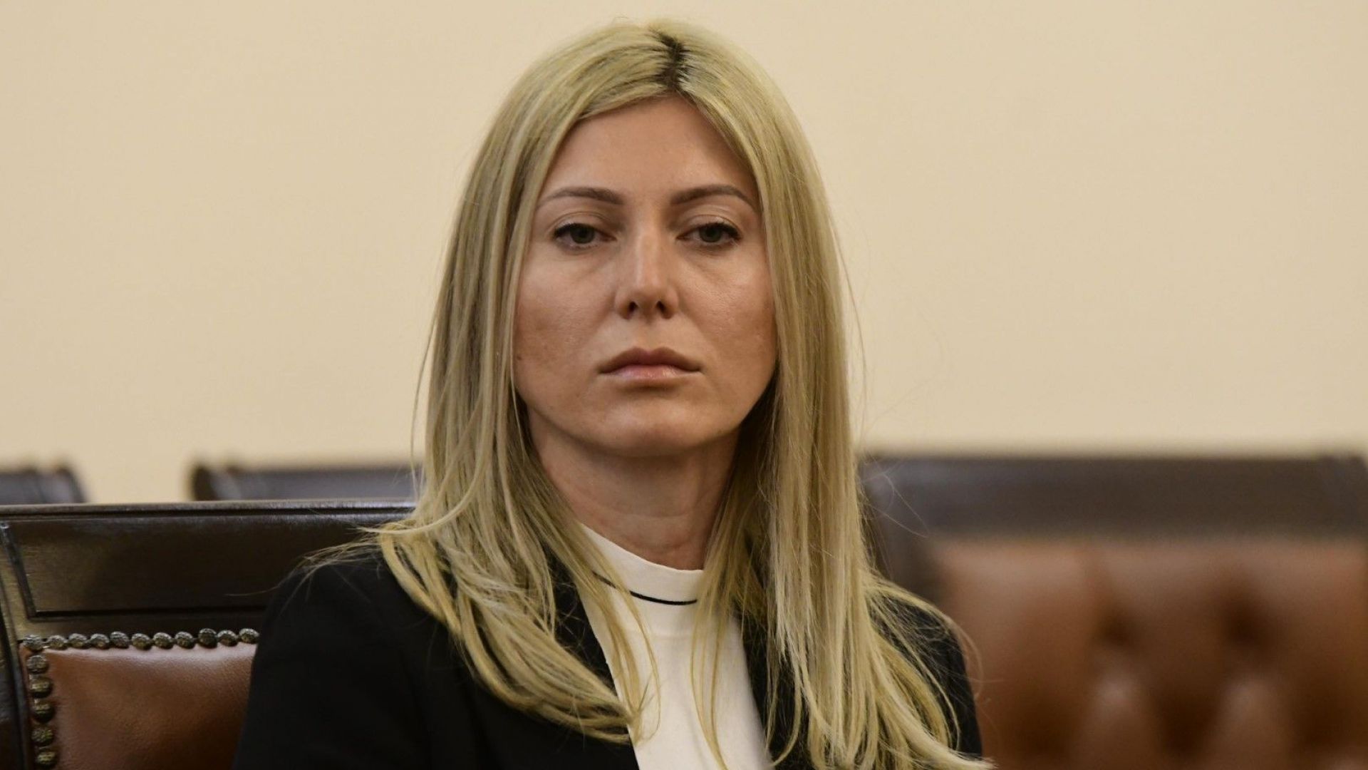 Нели Андреева е освободена от длъжността  заместник-министър на транспорта