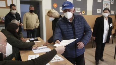 Решението на премиера Зоран Заев е прибързано и неоснователно заяви