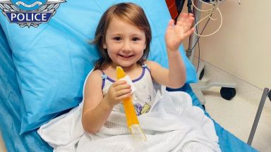 Полицията в Австралия откри 4 годишно момиченце което изчезна преди 18