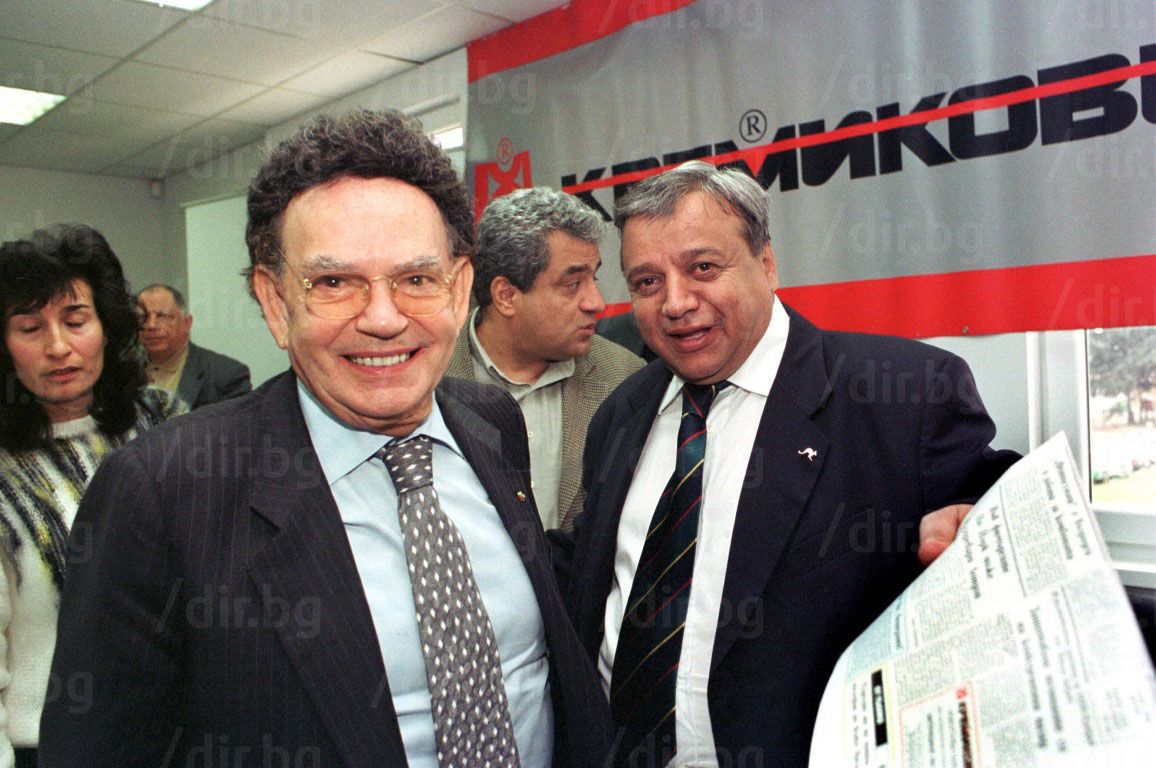  Валентин Захариев и ръководителят на италианската компания 