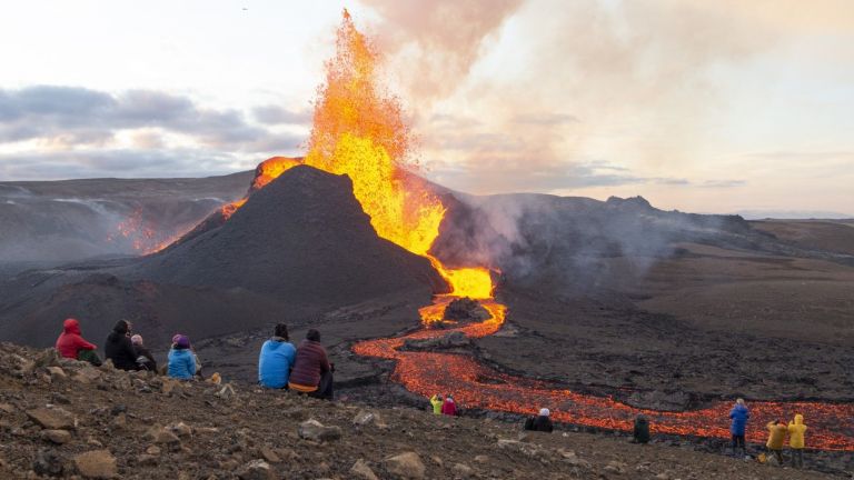 Учените търсят начин за предсказване на вулканични изригвания