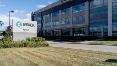 Великобритания стана днес първата страна в света която одобри антивирусното