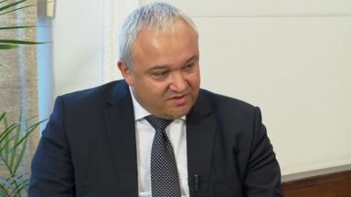 Служебният правосъден министър Иван Дерменджиев е готов да поиска отстраняване