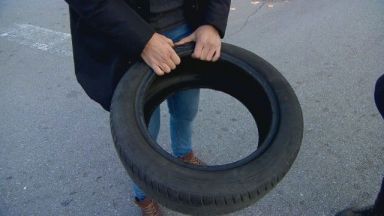 Недоволство заради лош път в Нови хан Местните хора предупреждават че