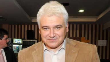 Президентът да свиква референдуми без решение на парламента и да