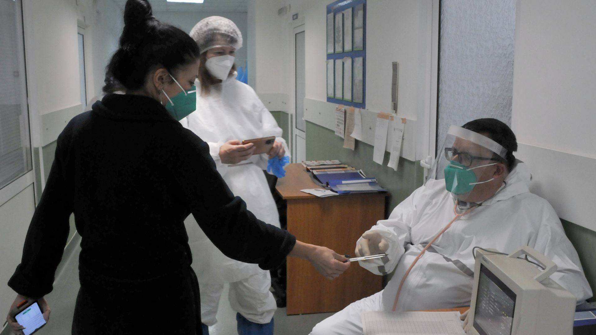Болници правят списъци за прием на пациенти с коронавирус