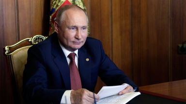 Руският президент Владимир Путин е обсъдил по телефона регионални конфликти