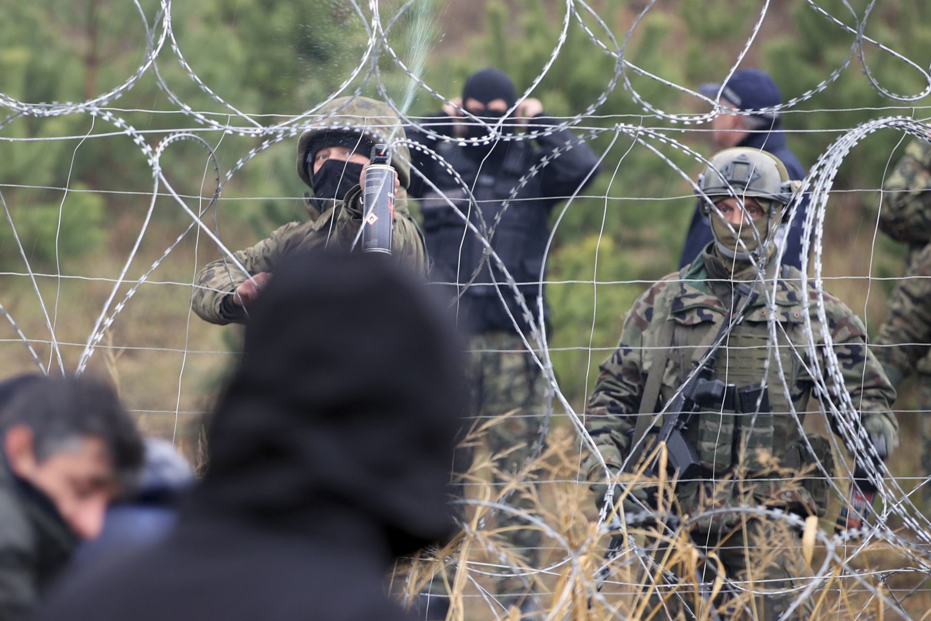 Мигранти на границата на Полша и Беларус