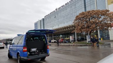 Голямото пътуване започва: Извънредни 20 автобуса за Коледа на столичната автогара