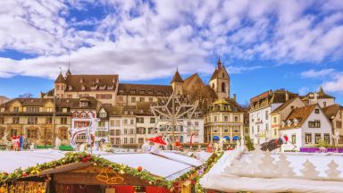 Коледните базари в Европа се завръщат, но предимно за ваксинирани туристи