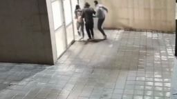 Хванаха вандала, вилнял в надлез в Русе