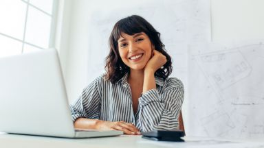 Работата от 8 до 5 често се превръща в рутина