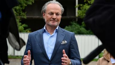 Бившият кандидат за президент предупреждава че поправката според която 11