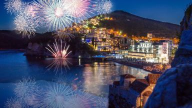Черна гора на кръстопът: Лепа Брена на Нова година или COVID мерки