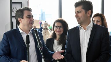 Продължаваме промяната се бори за първото място на парламентарните избори