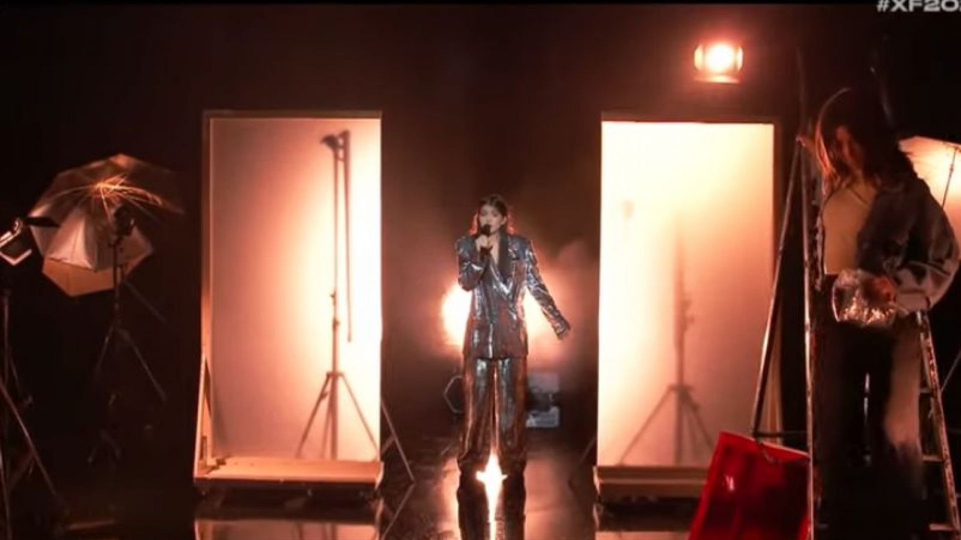 Българката Никол остана единствената жена в италианския "X-Factor" (видео)