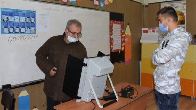 Избирателната активност към 15 00 часа е 23 3 Това сочат прогнозни