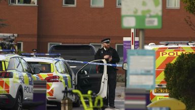 Британската полиция заяви днес че вчерашният взрив в такси пред