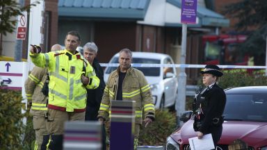 Полицейски служители от звеното за борба с тероризма арестуваха трима