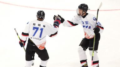 Китай може да спре хокейния си отбор за Олимпиадата, за да не го бият с баскетболни резултати