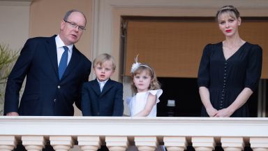 Принцеса Шарлен празнува Великден с децата и Албер (снимка)