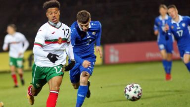 Докато чака повиквателна от България, Джаспър бе избран за играч на кръга в Сърбия