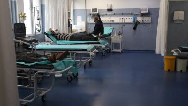 728 нови заразени бяха регистрирани за последното денонощие 82 83 от