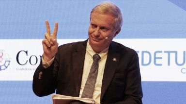 Чилийският ултраконсерватор Хосе Антонио Каст сравняван понякога с бразилския президент