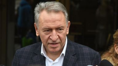 Прокуратурата е прекратила разследването за щадящите COVID тестове за ученици