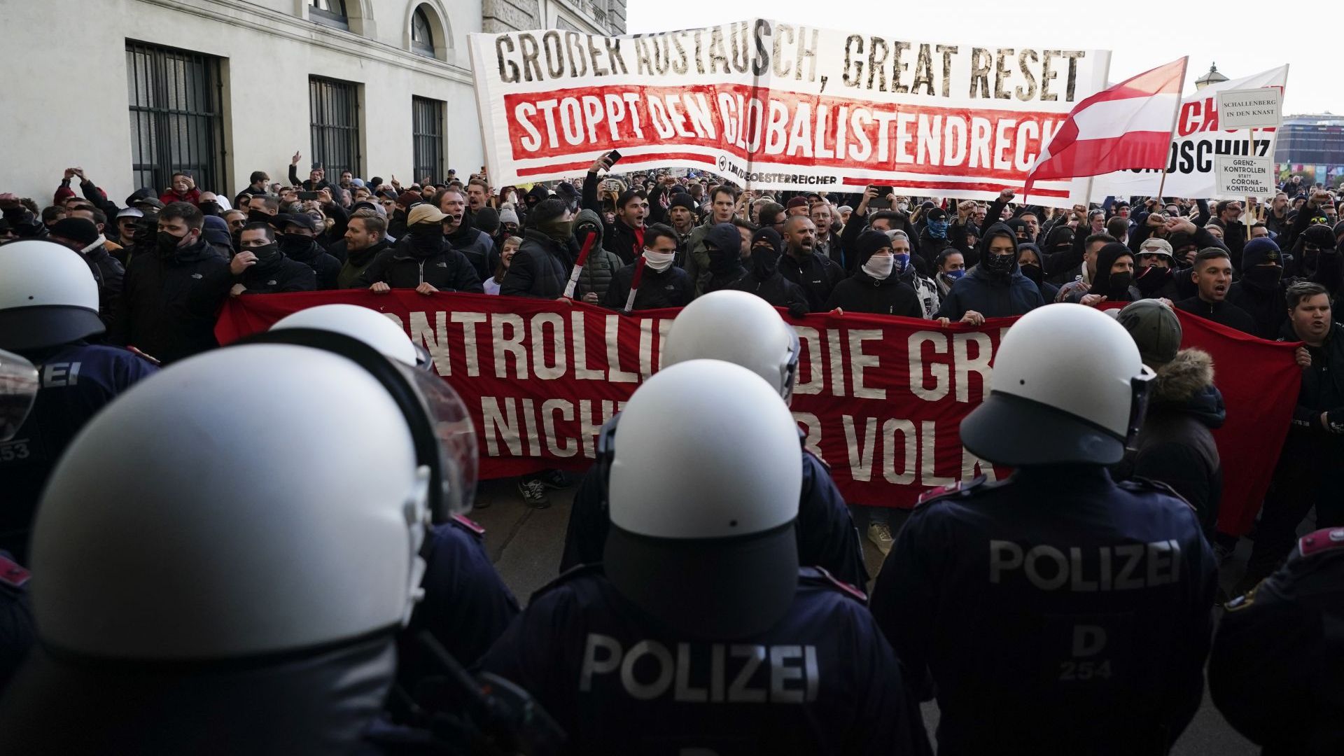 35 000 души протестират във Виена срещу локдауна в Австрия (снимки/видео)