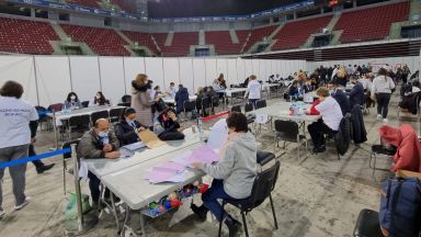 Минути след 9 часа Централната избирателна комисия ще обяви официално