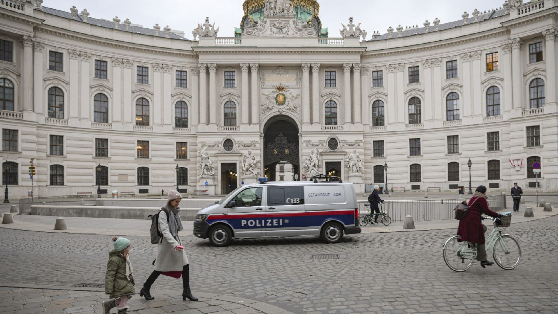 Австрия представи законопроекта за задължителна ваксинация, €3600 глоба за отказалите