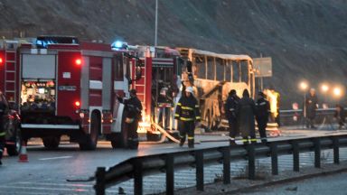 Повече от 40 пътници загинаха в горящ автобус на магистрала "Струма", сред жертвите има деца