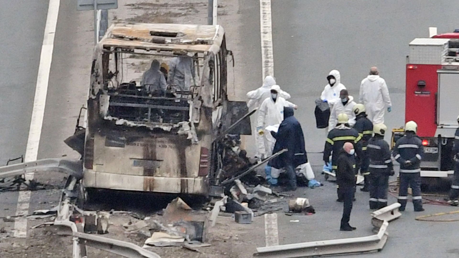 Близки на изгорелите в автобуса на "Струма" македонци съдят България за 750 000 евро