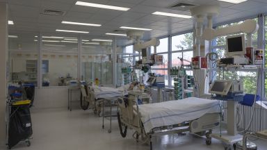 Болници ще изпаднат в колапс, ако не получат помощ за ток и газ
