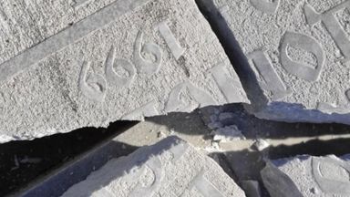 Разрушени са над 30 надгробни плочи в Габрово